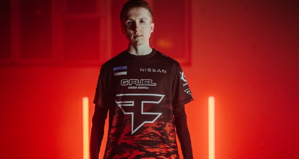 键盘冒奶？外媒排S11最强战队，LPL四队全上榜