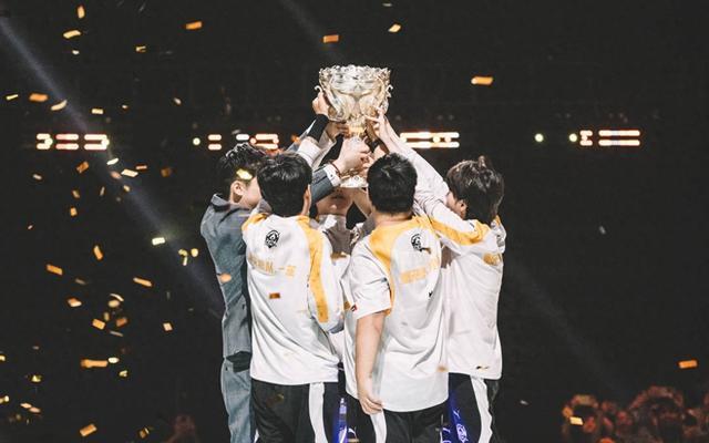 T1 击败 Invictus Gaming 晋级 2025 年全球总决赛小组赛